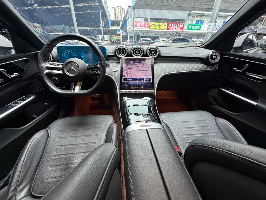 Mercedes-Benz C-Class 2024 — фото 19