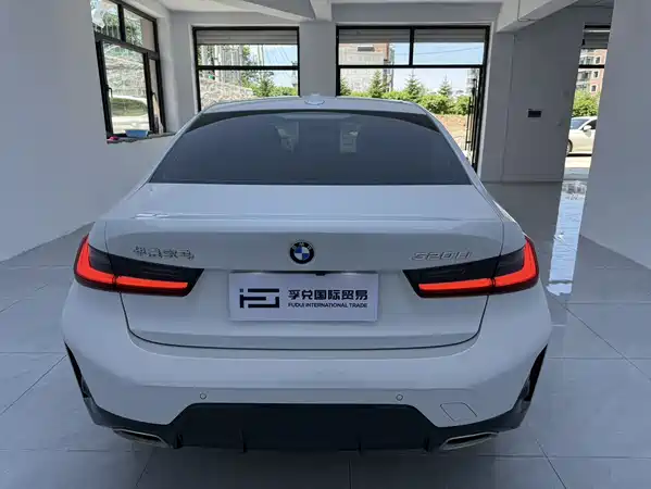 BMW 3 Series 2023