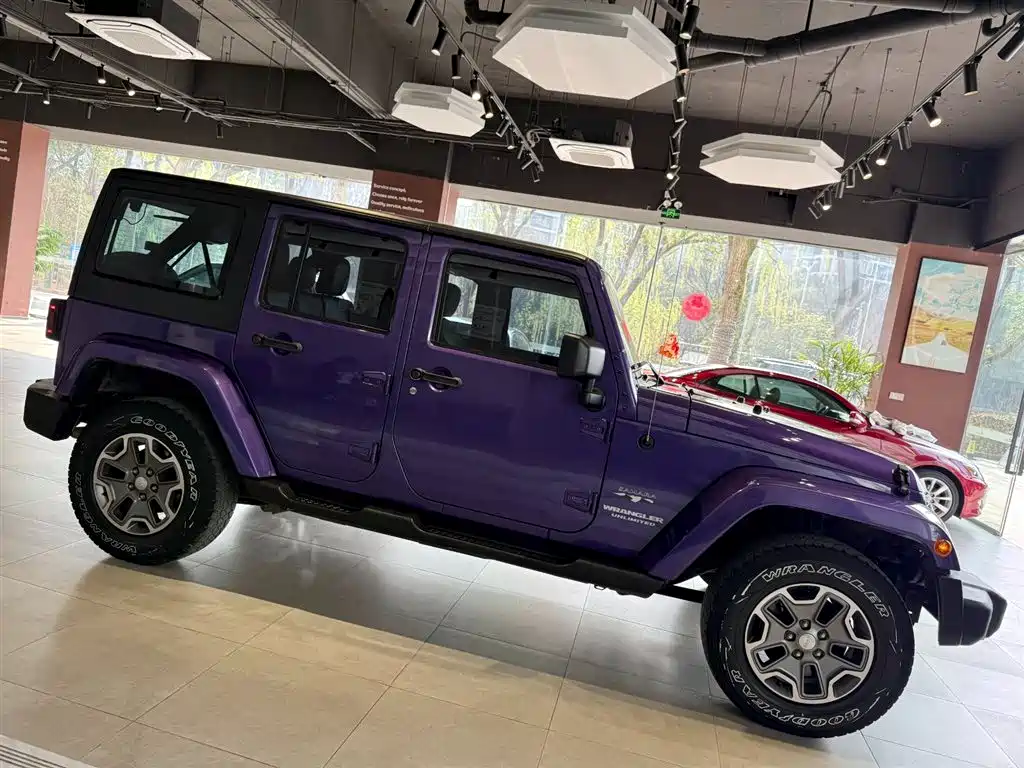 Jeep Wrangler 2017 — фото 2