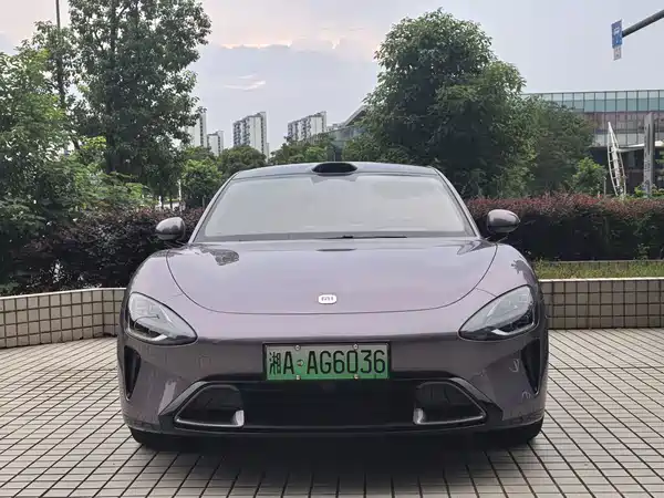 Xiaomi SU7 2024