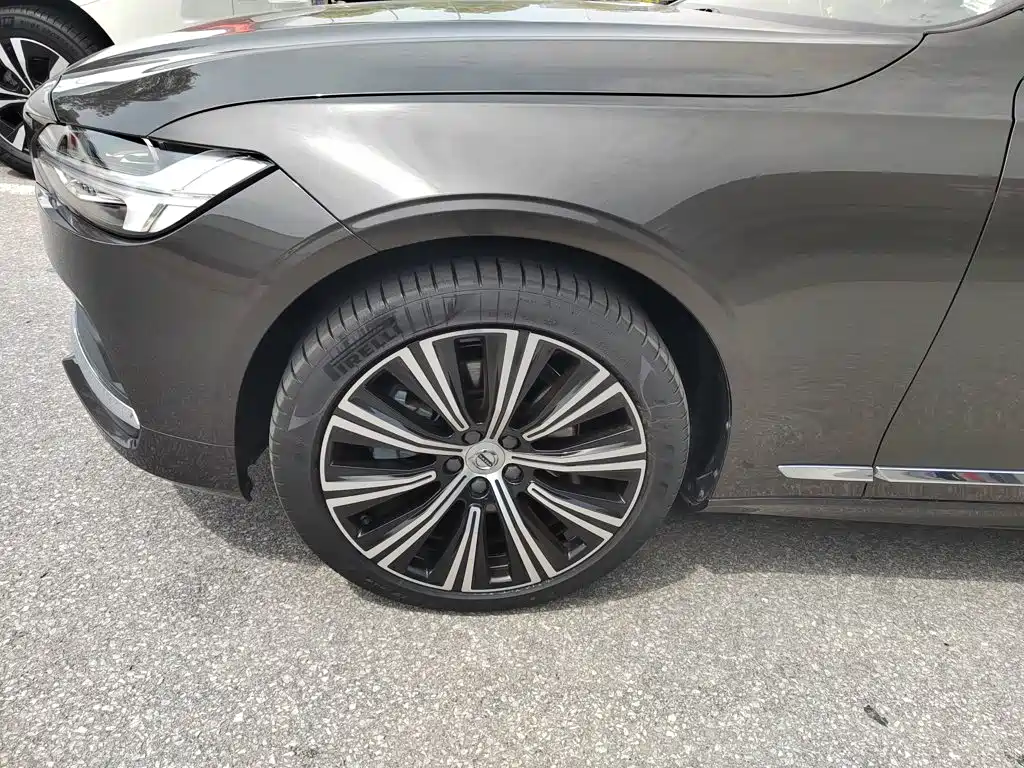 Volvo S90 2025 — фото 25