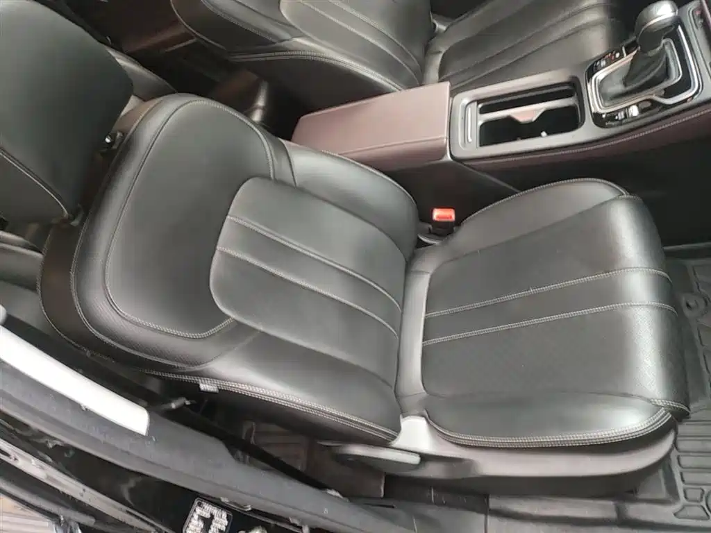 GAC Motor Trumpchi M6 2021 — фото 20