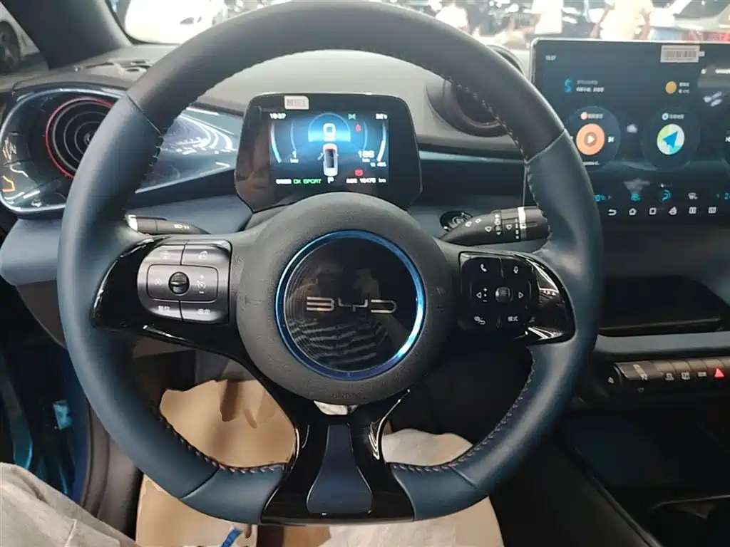 BYD Dolphin 2023 — фото 10
