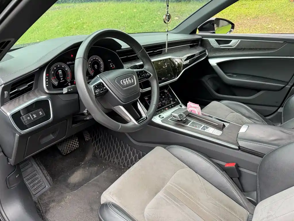 Audi A6L 2023