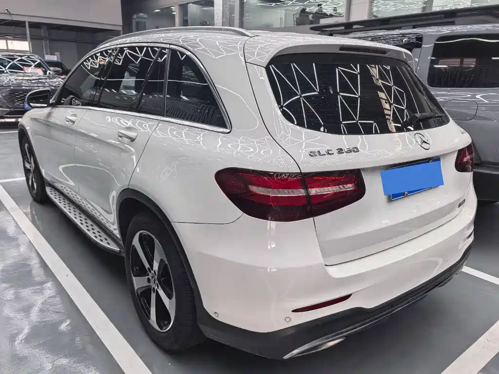 Mercedes-Benz GLC 2018 — фото 12