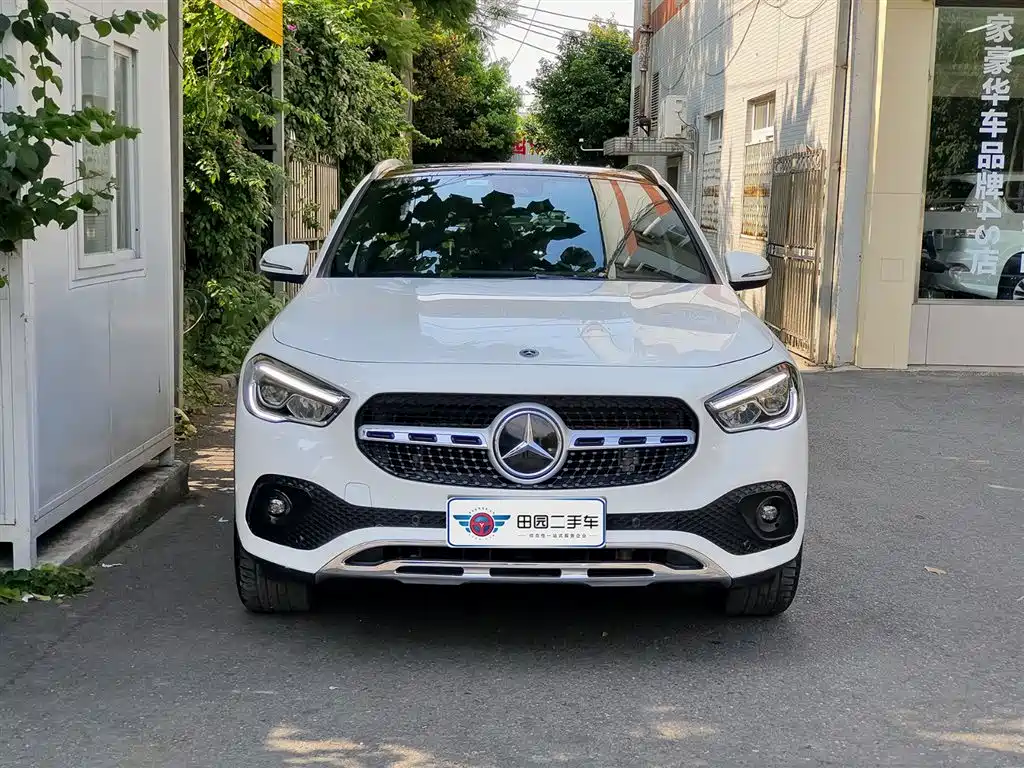Mercedes-Benz GLA 2022