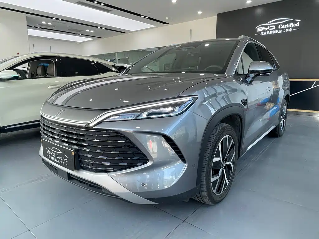 BYD L DM-i 2025 — фото 1