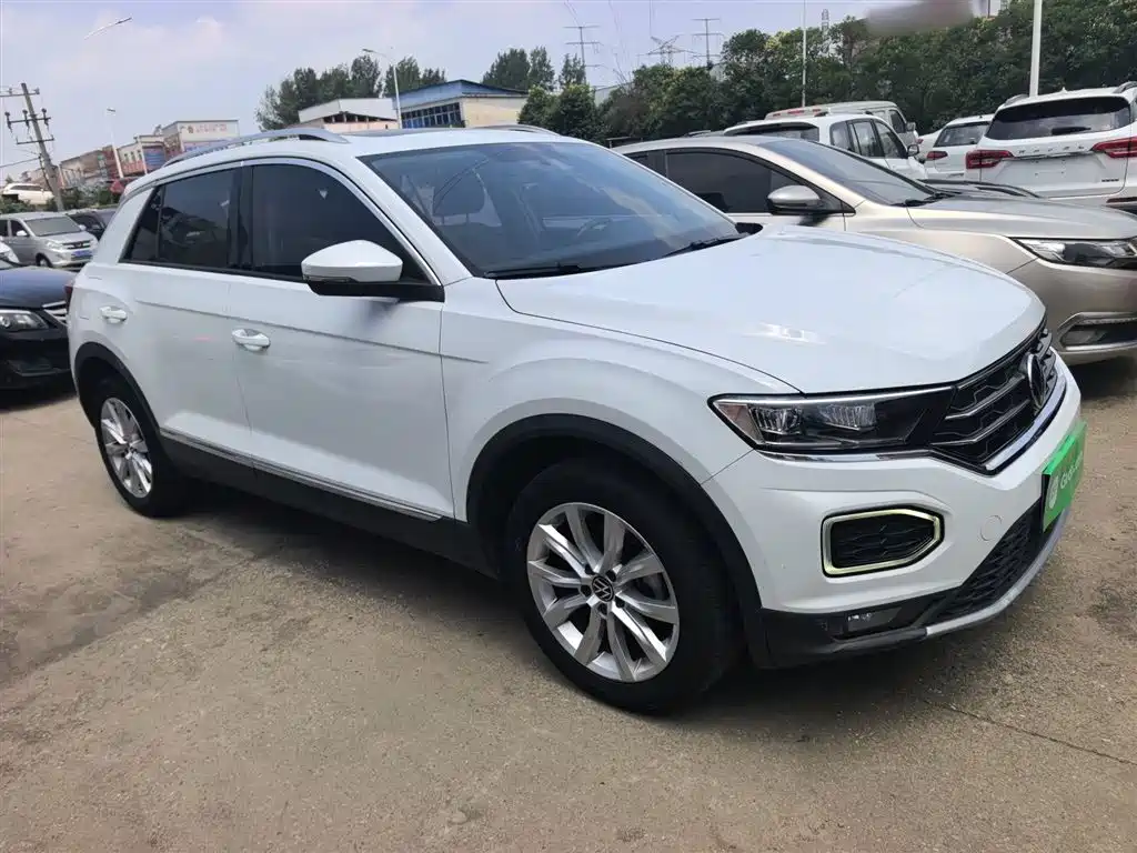Volkswagen T-Roc 2022 — фото 9