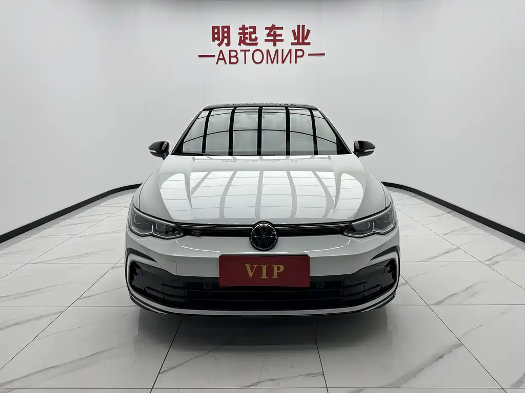 Volkswagen Golf 2023
