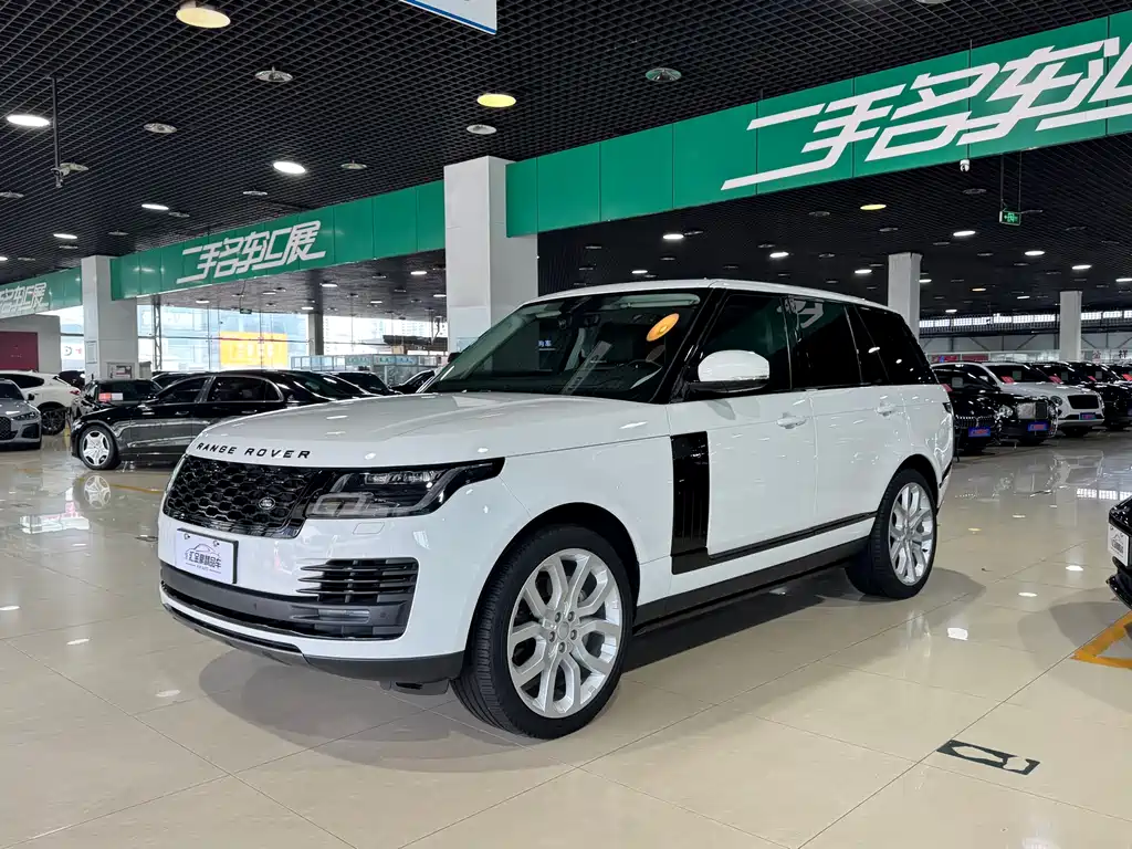 Land Rover Range Rover 2022 — фото 1
