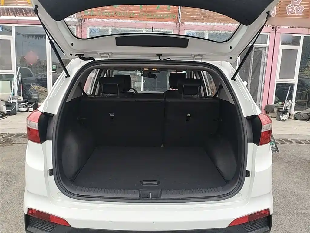 Hyundai ix25 2016 — фото 19