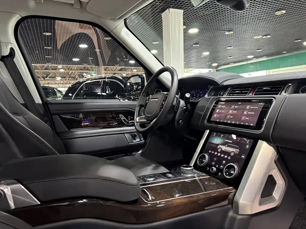 Land Rover Range Rover 2022 — фото 11