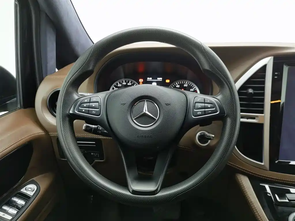 Mercedes-Benz Vito 2019 — фото 11