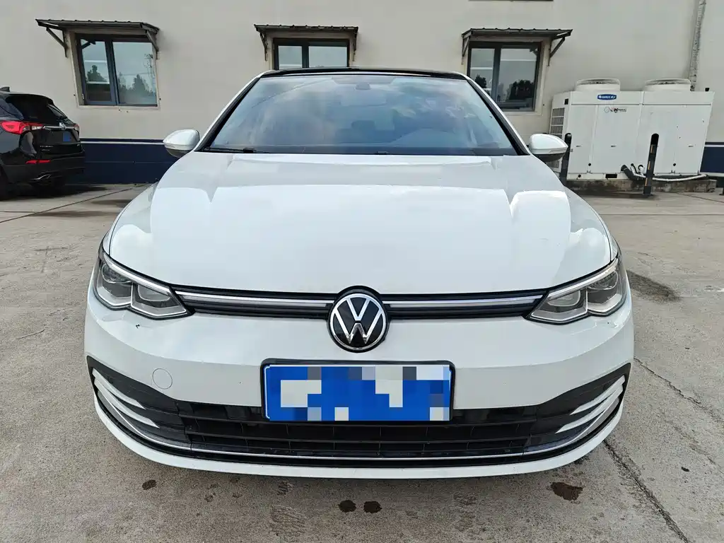 Volkswagen Golf 2024