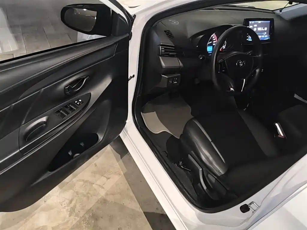 Toyota Vios FS 2022 — фото 16