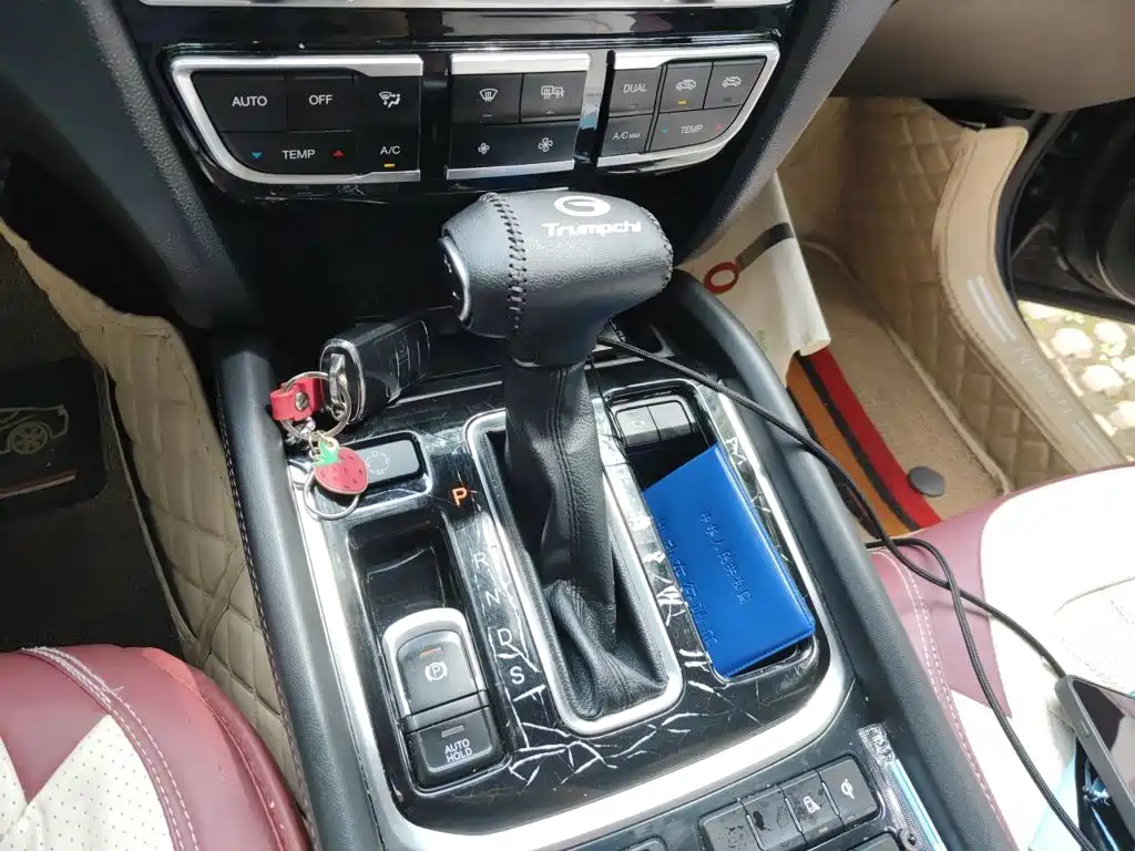 GAC Trumpchi GS7 2018 — фото 10