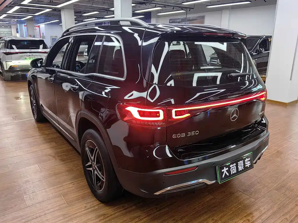 Mercedes-Benz EQB 2022