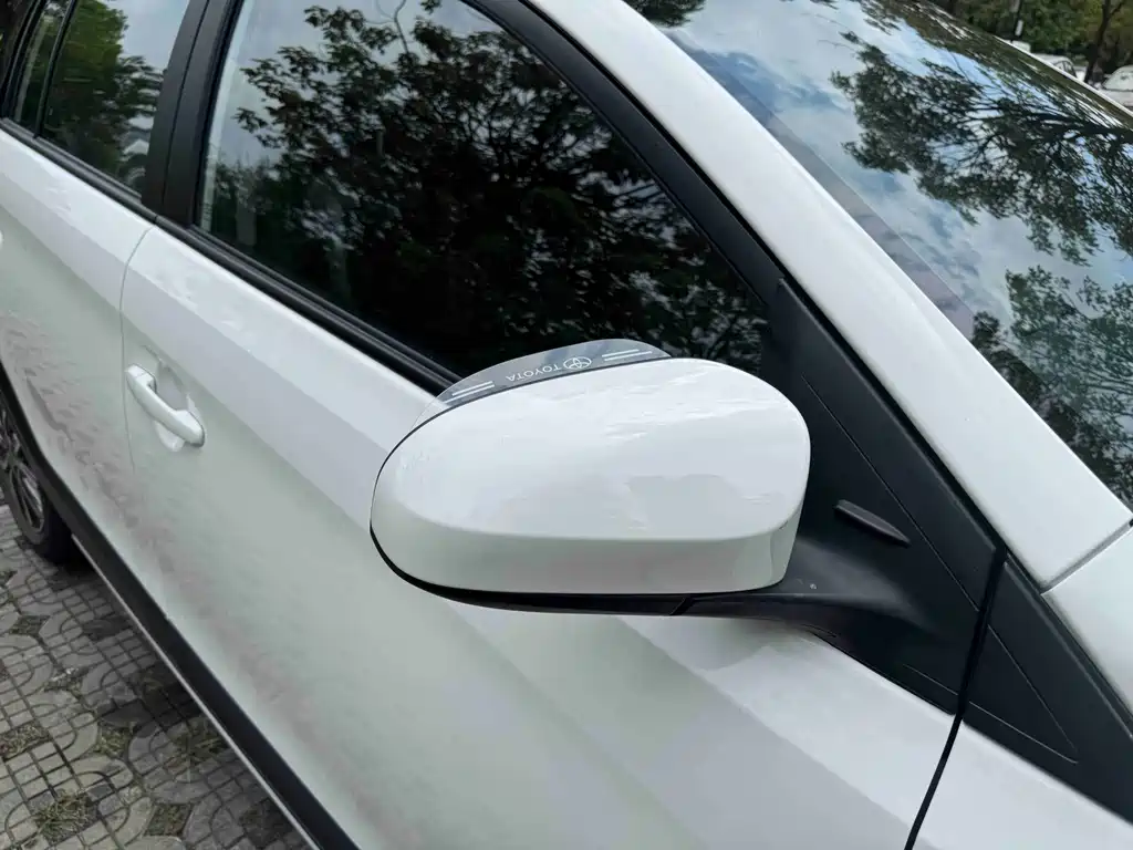 Toyota Yaris L 2022 — фото 41