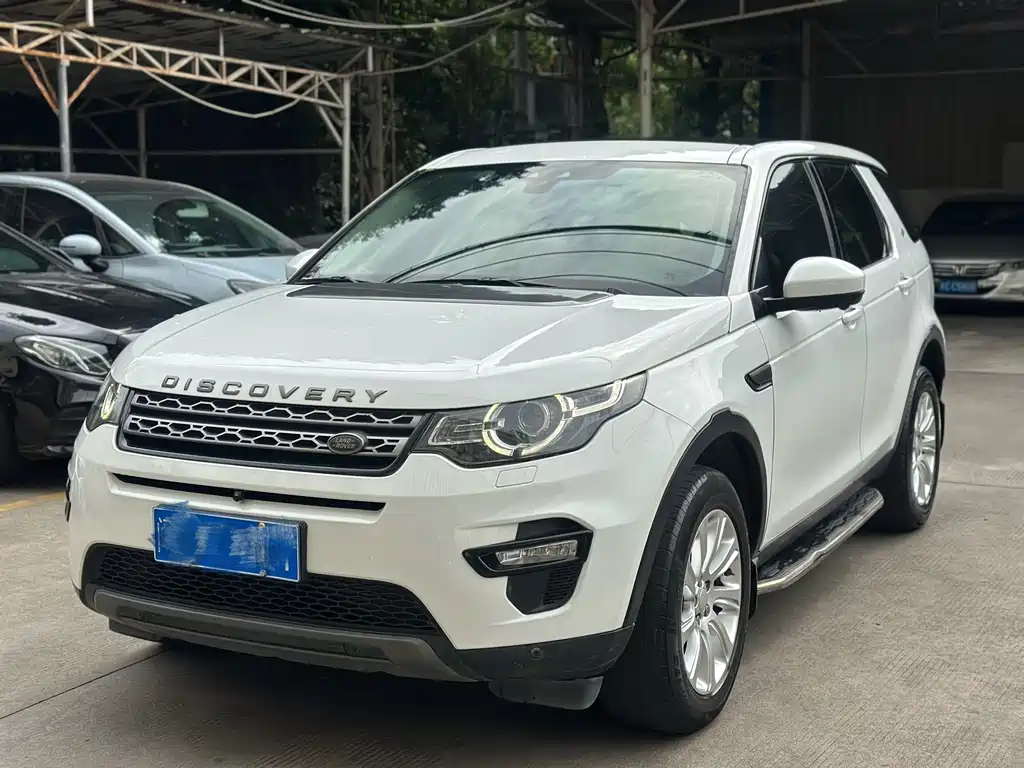 Land Rover Discovery Sport 2017 — фото 1