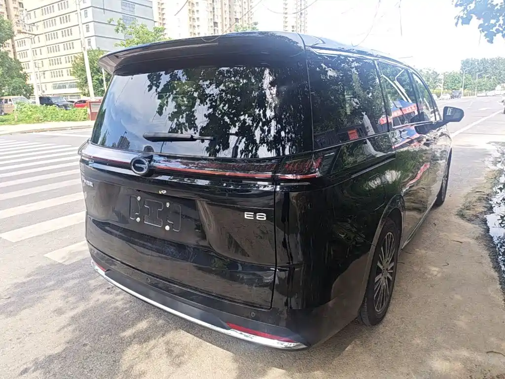 GAC Motor E8 PHEV 2024