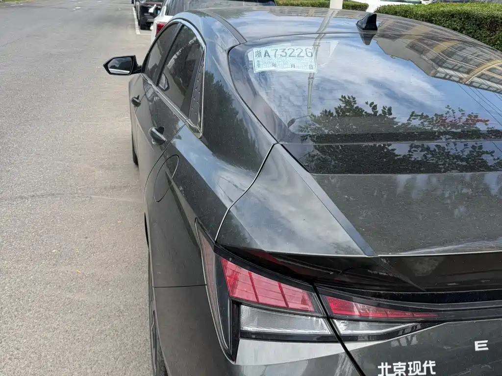 Hyundai Elantra 2024