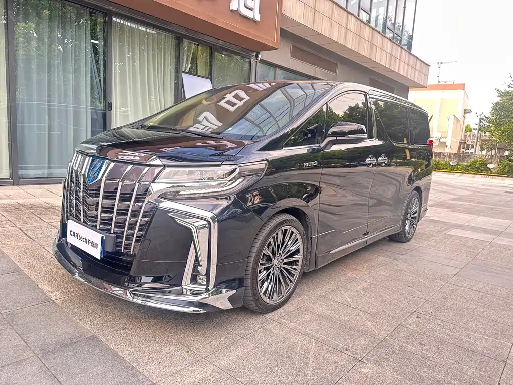 Toyota Alphard 2022 — фото 1