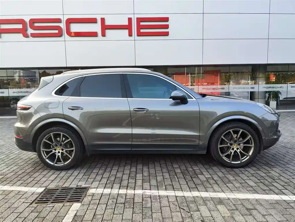 Porsche Cayenne 2020 — фото 4