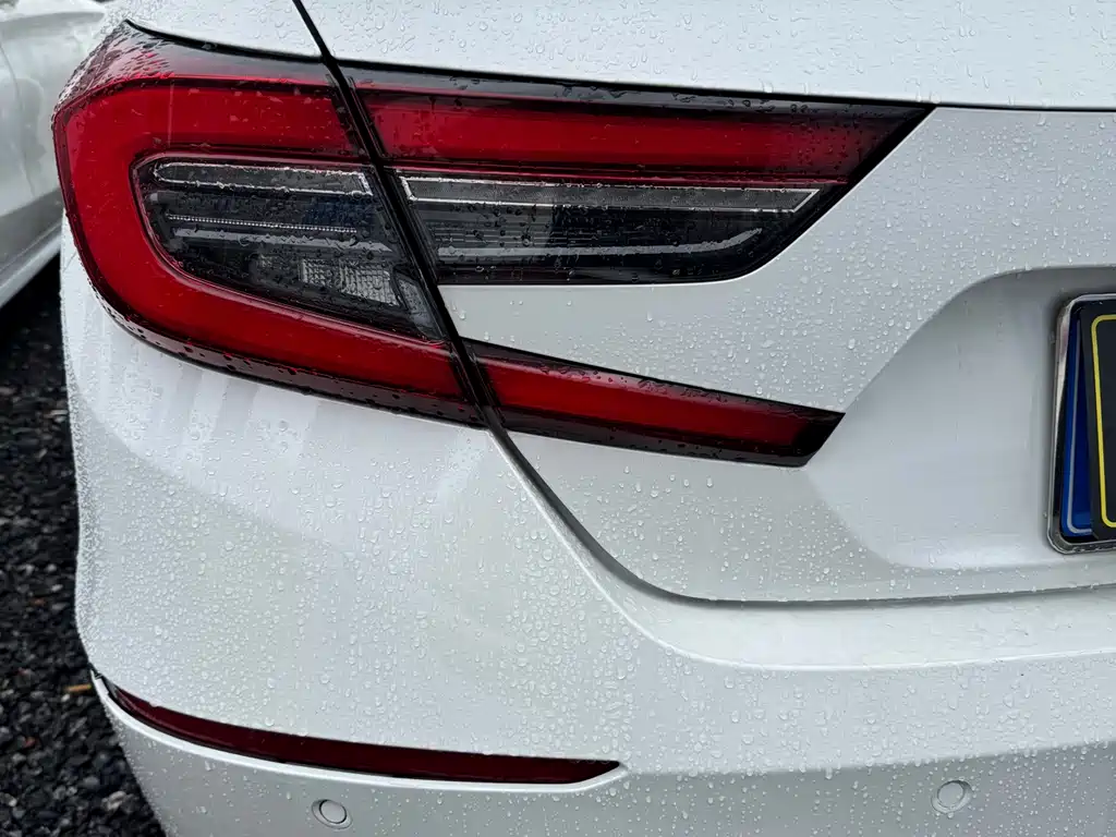 Honda Accord 2023 — фото 18
