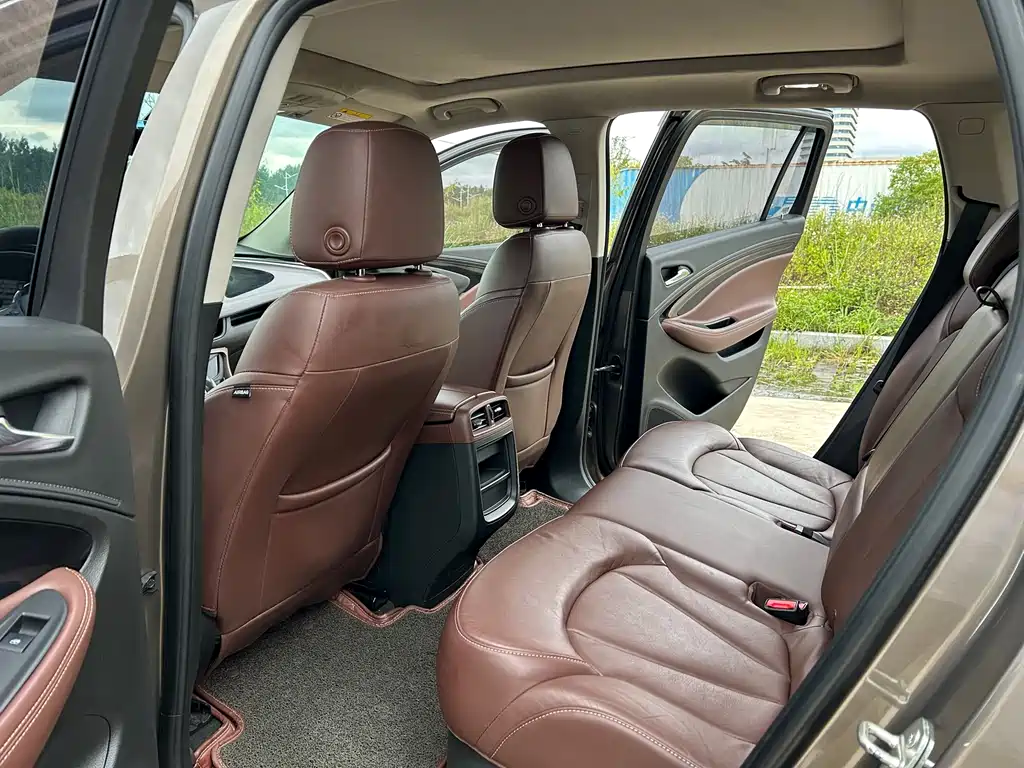 Buick Envision Plus 2018 — фото 8