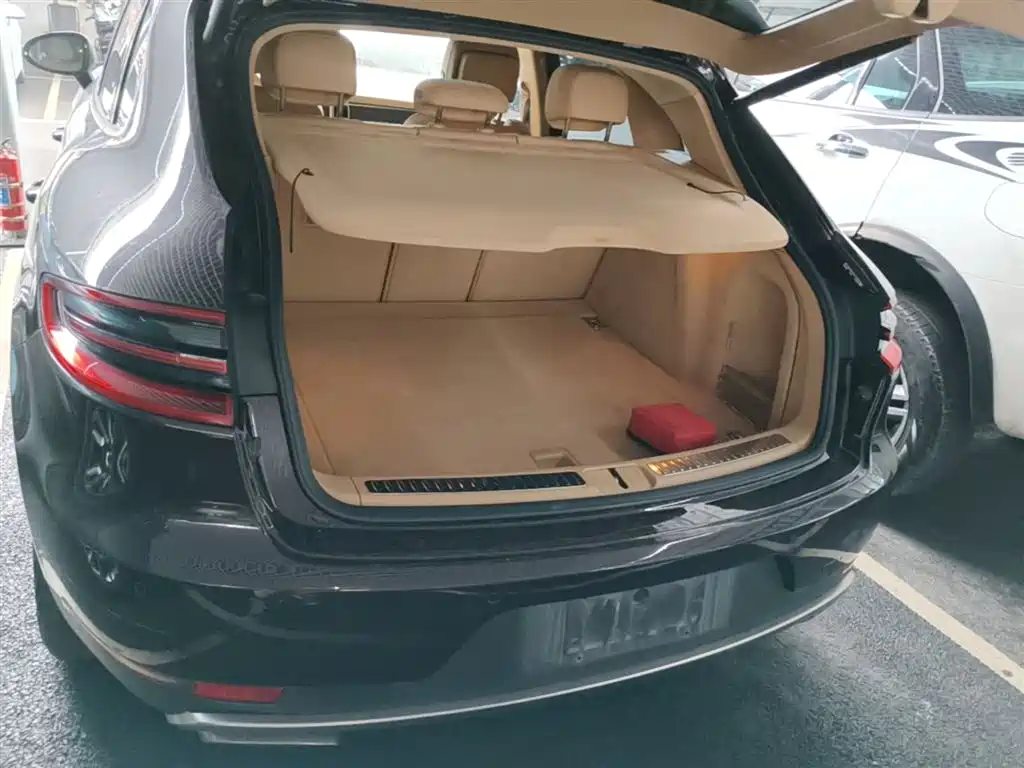 Porsche Macan 2016 — фото 19