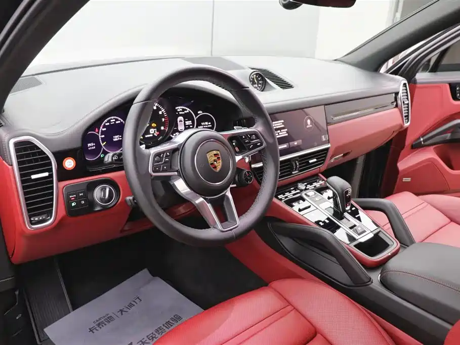 Porsche Cayenne New Energy 2023 — фото 14