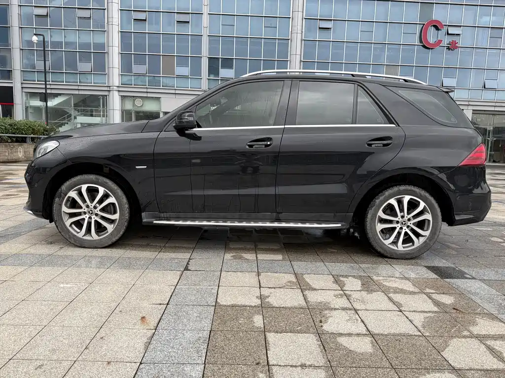 Mercedes-Benz GLE 2019