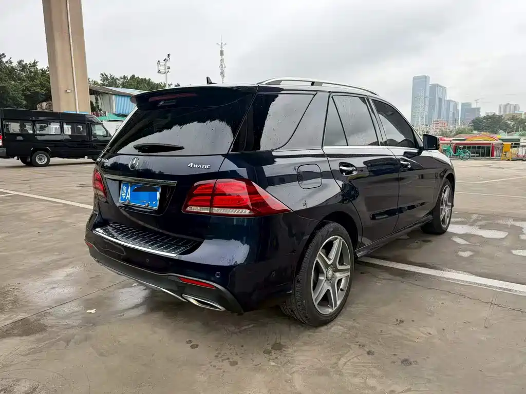 Mercedes-Benz GLE 2017 — фото 4