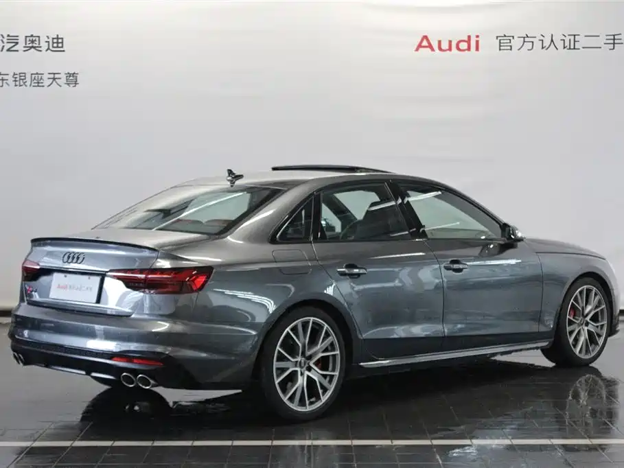 Audi S4 2024 — фото 5