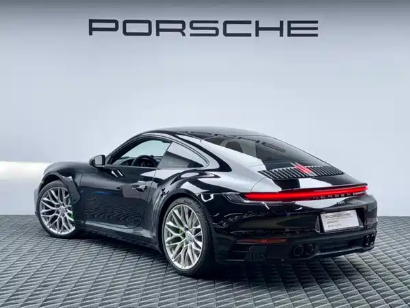 Porsche 911 2021
