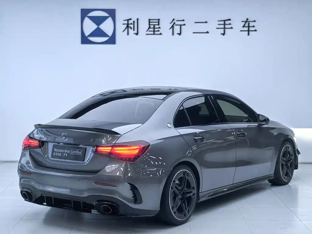 Mercedes-Benz A-Class AMG 2024 — фото 5