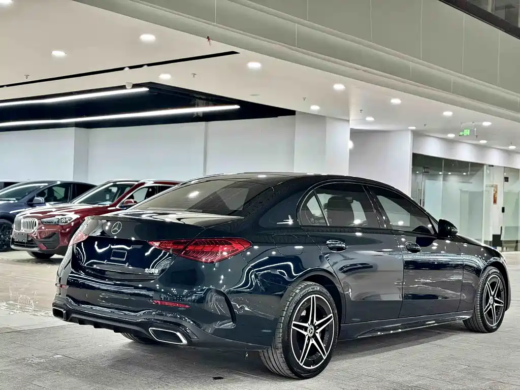 Mercedes-Benz C-Class 2023 — фото 4