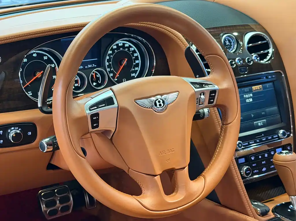 Bentley Continental 2016 — фото 8