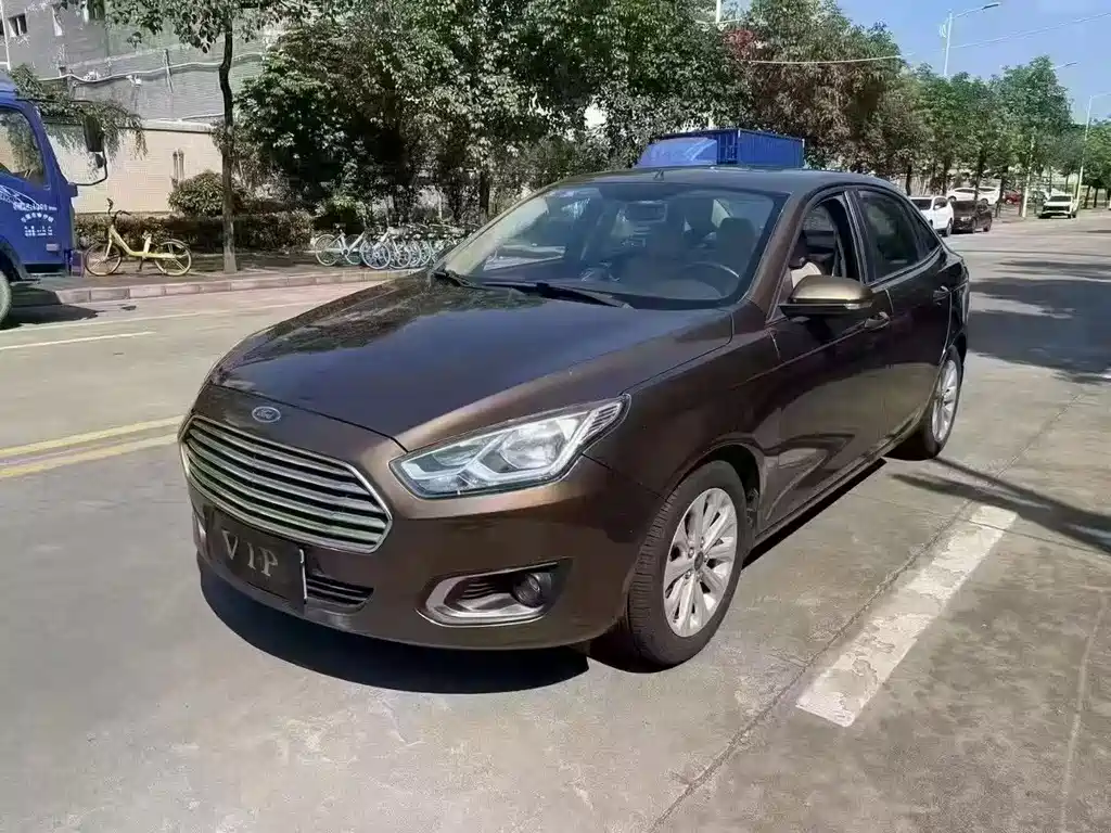 Ford Escort 2015