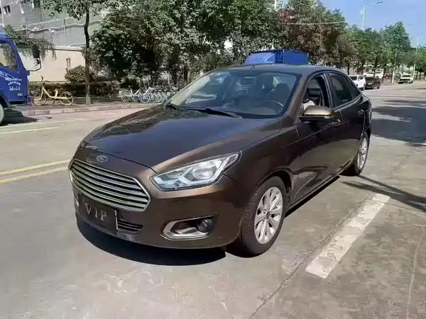 Ford Escort 2015