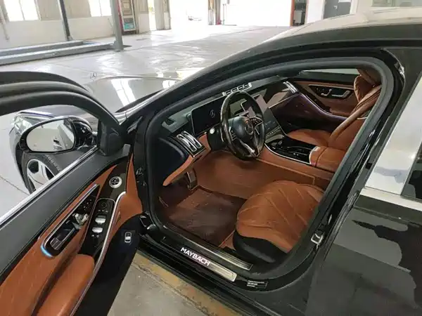 Mercedes-Benz Maybach S-Class 2024