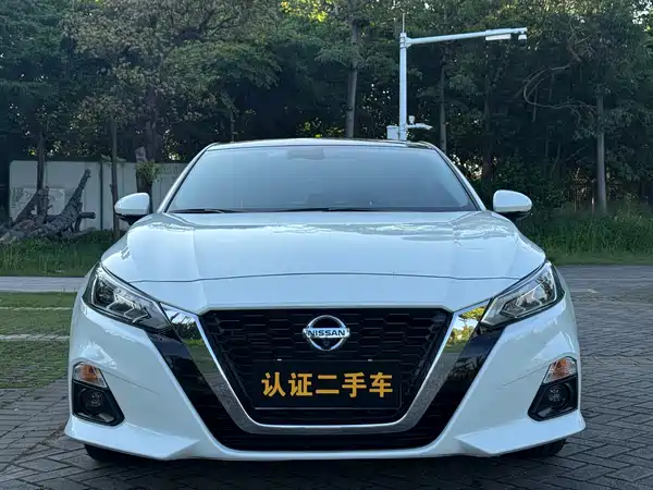 Nissan Teana 2022