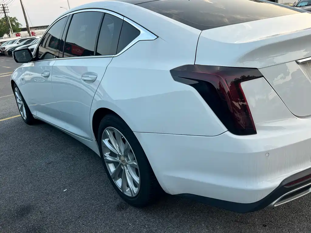 Cadillac CT5 2021 — фото 14