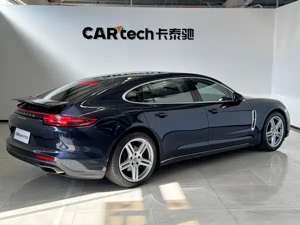 Porsche Panamera 2018