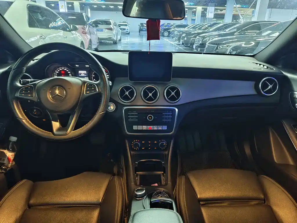 Mercedes-Benz CLA 2017