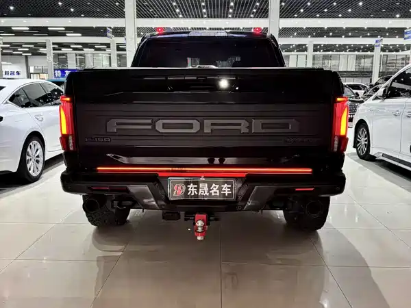 Ford F-150 Raptor 2023