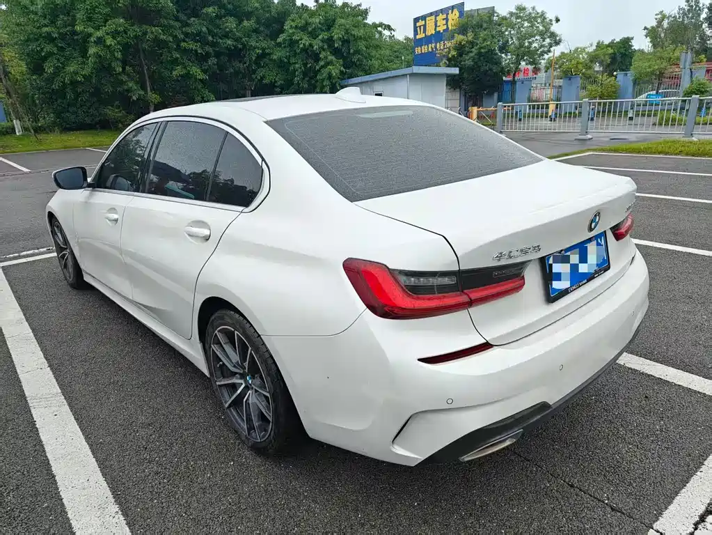 BMW 3 Series 2022