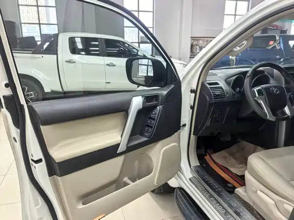 Toyota Prado 2010