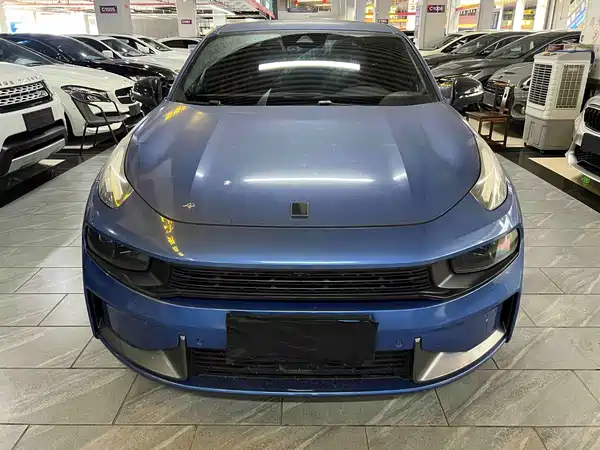 Lynk & Co 03 2020