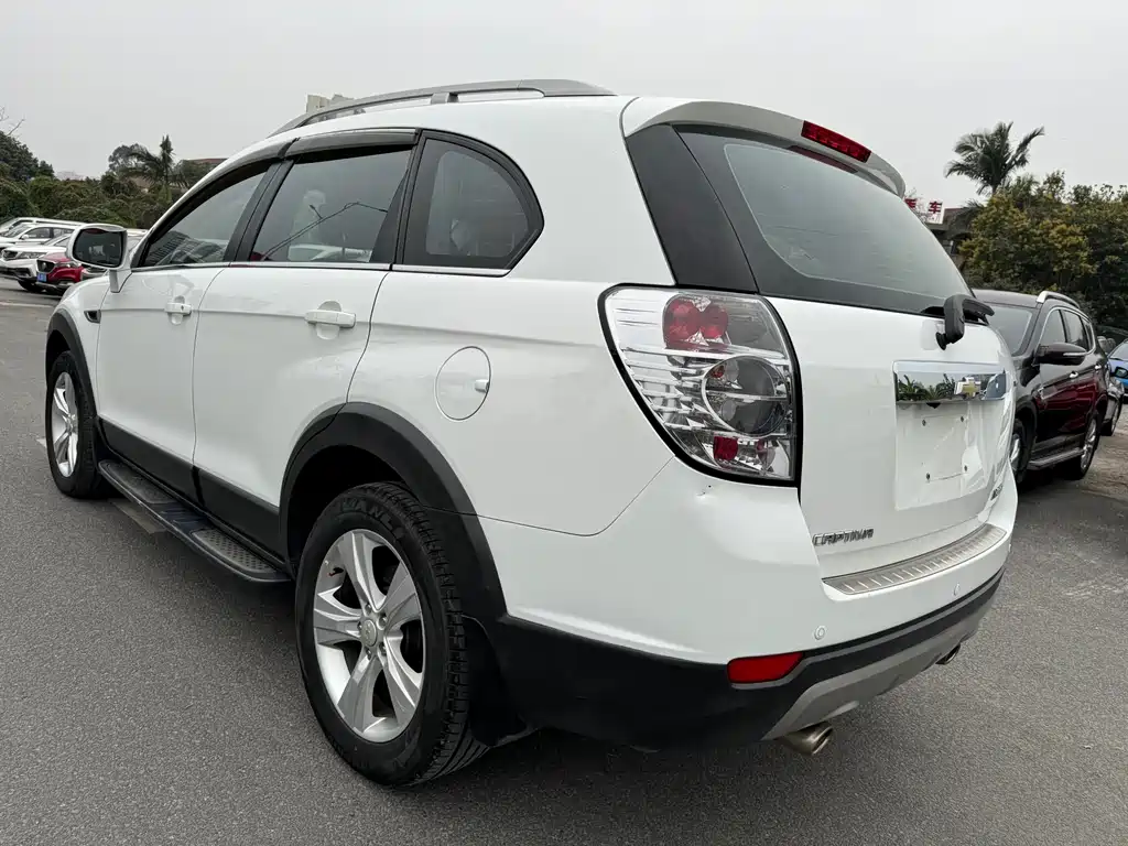Chevrolet Captiva 2013 — фото 4